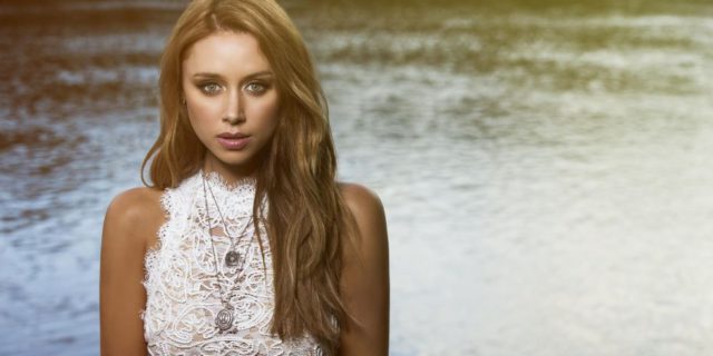 una healy stay love love photo